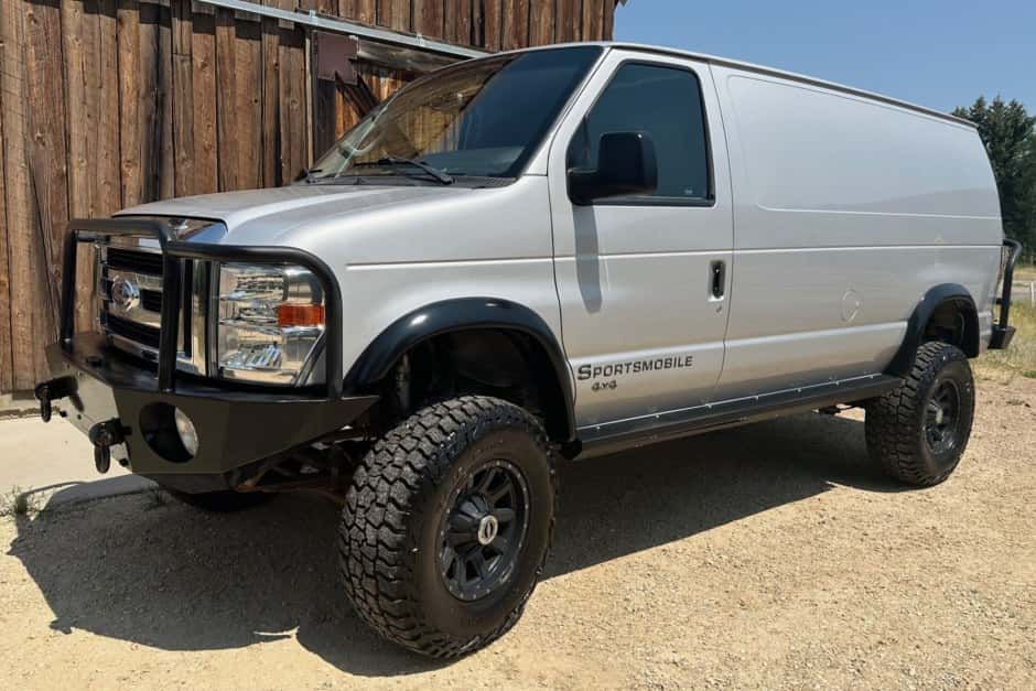 2013 Ford Econoline Van sold for $36,250