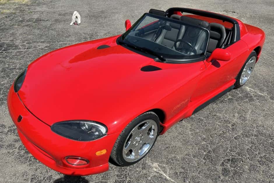 1994 Dodge Viper SR I (1992-1995) sold for $37,750