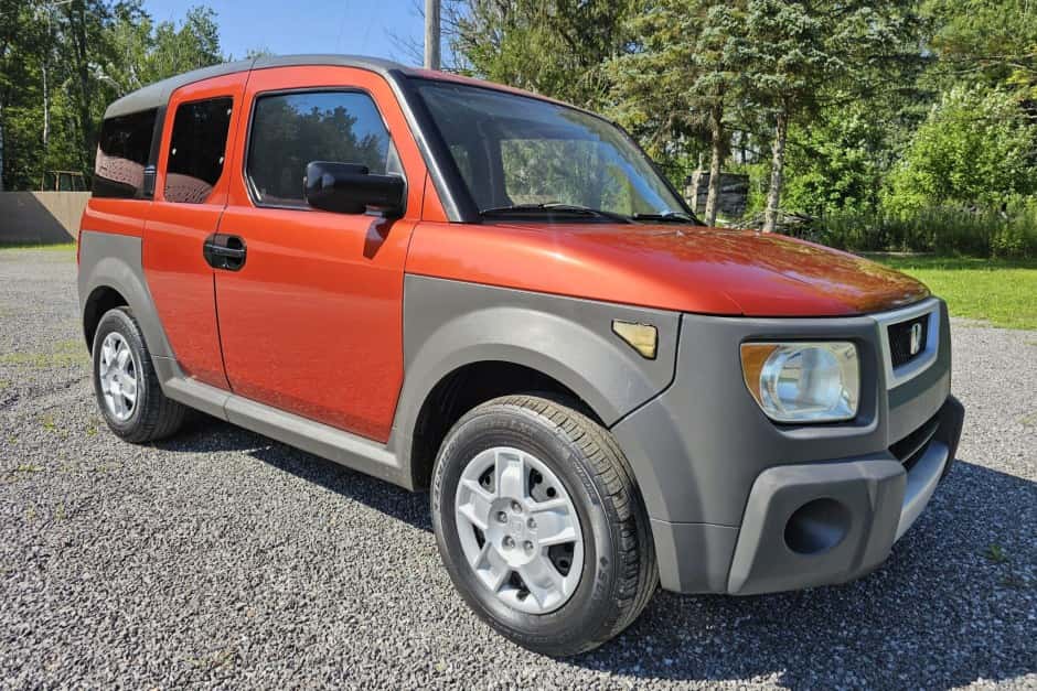 2005 Honda Element sold for $12,000