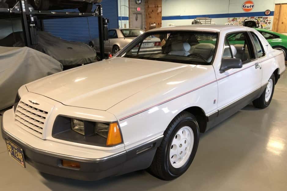 1985 Ford Thunderbird (1983-1988) sold for $7,400