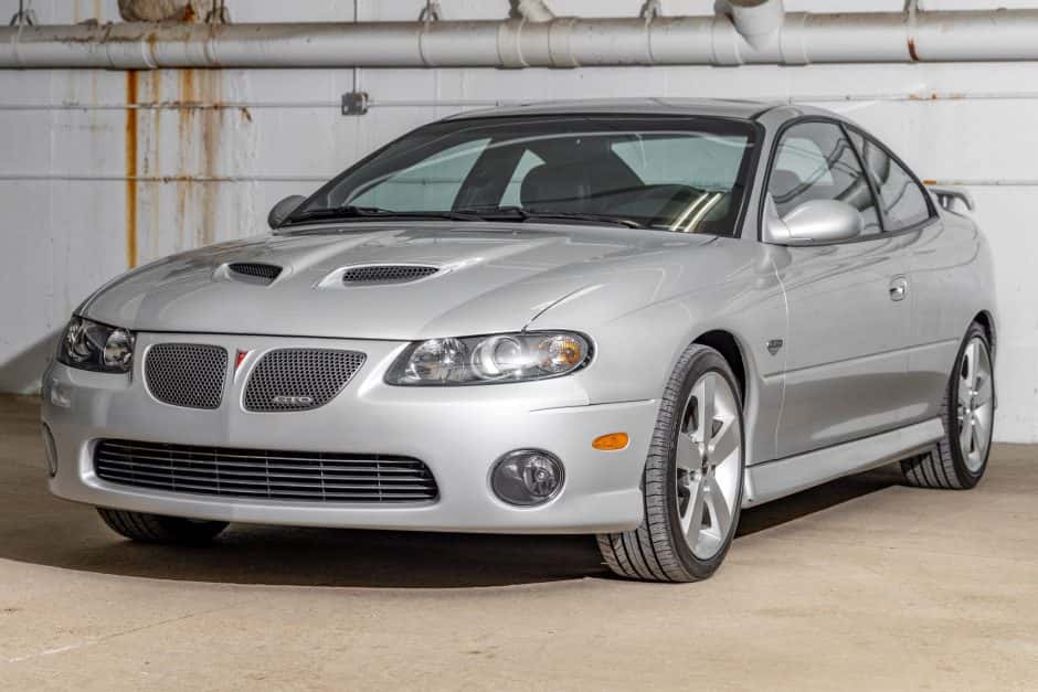 2005 Pontiac GTO sold for $25,750