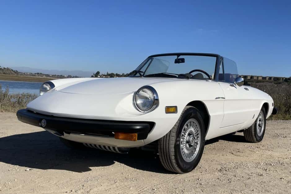 1978 Alfa Romeo 105/115 Spider Series 2 sold for $18,000