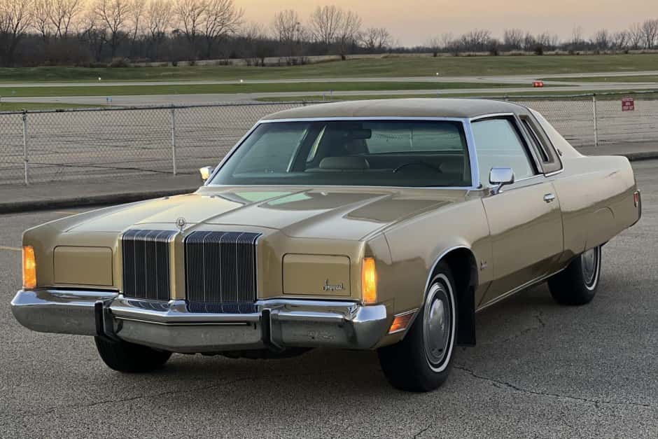 1974 Chrysler Imperial sold for $9,950