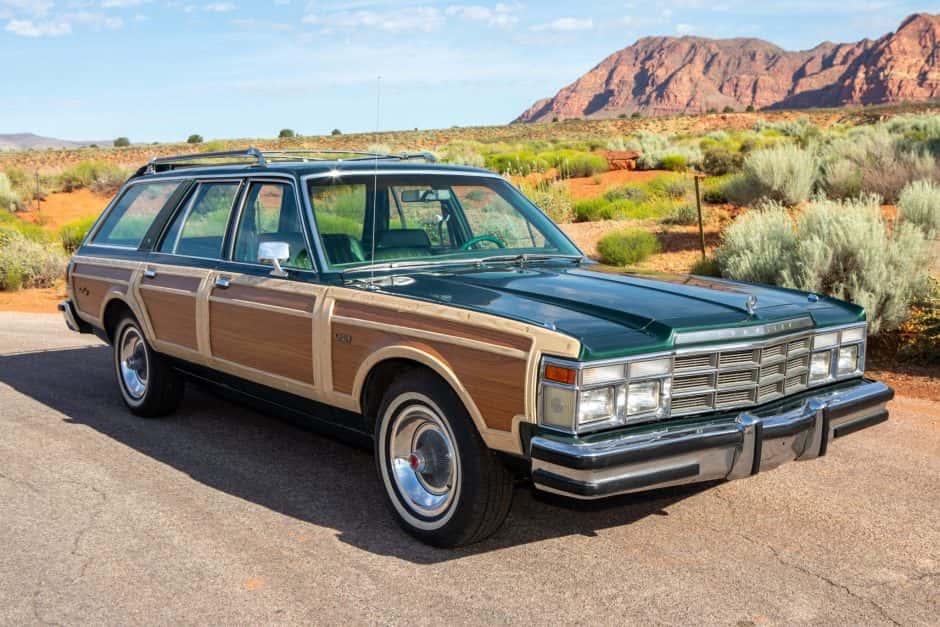 1978 Chrysler LeBaron sold for $10,750