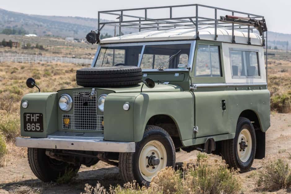 1959 Land Rover Series 88 sold for $16,000