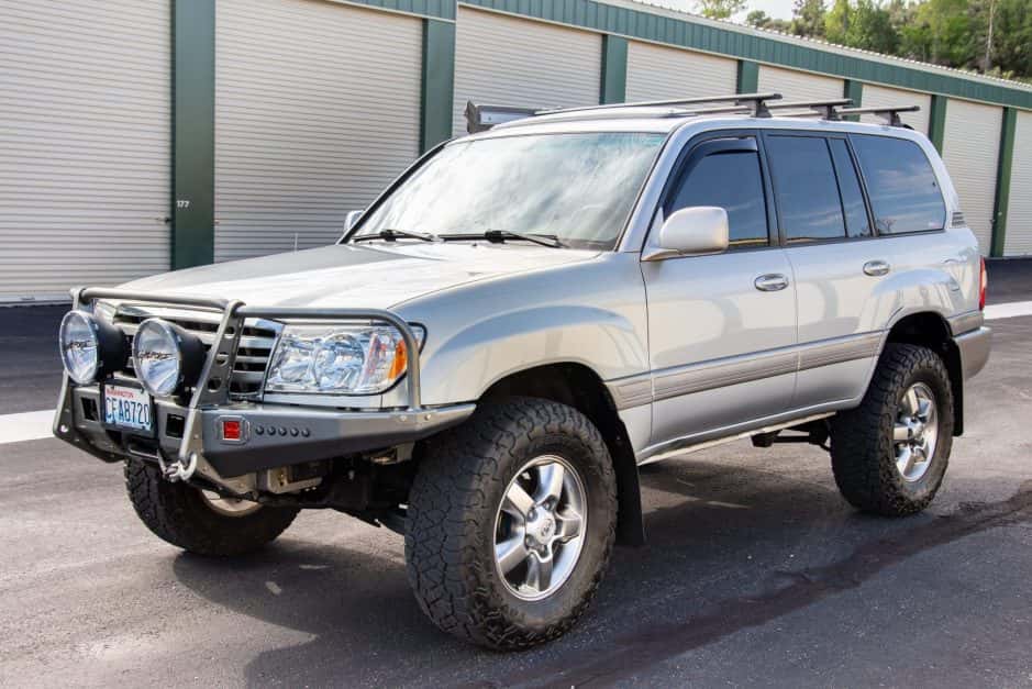 2006 Toyota Land Cruiser 100-Series sold for $21,000