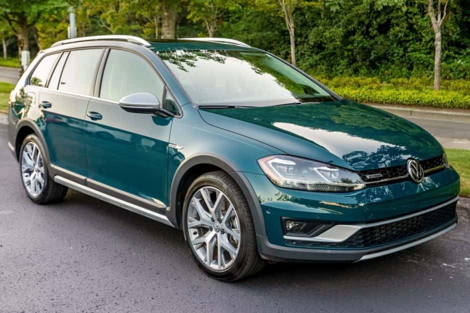 2019 Volkswagen Golf & Rabbit sold for $35,000