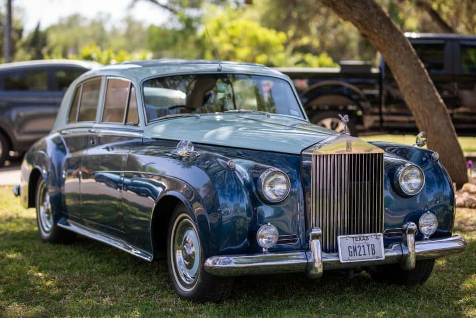 1959 Rolls-Royce Silver Cloud & Phantom V sold for $23,333