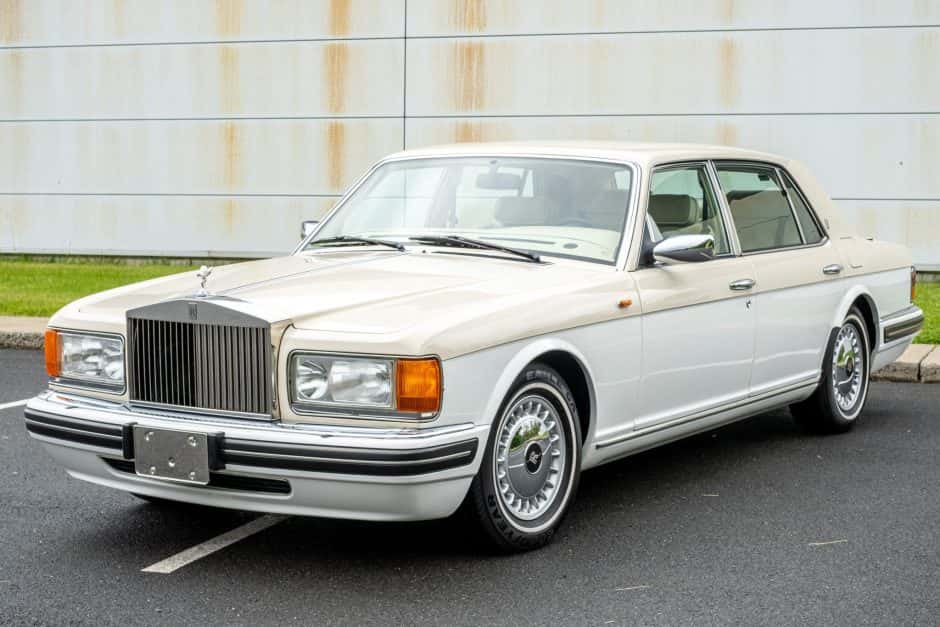 1996 Rolls-Royce SZ Silver Spirit & Silver Spur sold for $35,500