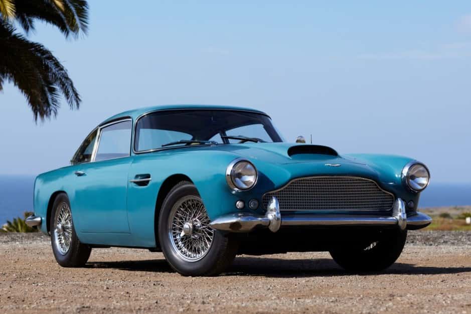 1961 Aston Martin DB4 sold for $410,000