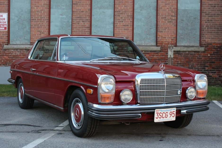 1971 Mercedes-Benz W114 & W115 sold for $9,500