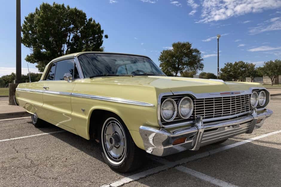1964 Chevrolet Impala sold for $25,000