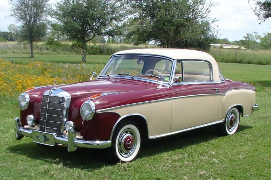 1957 Mercedes-Benz Ponton sold for $32,250