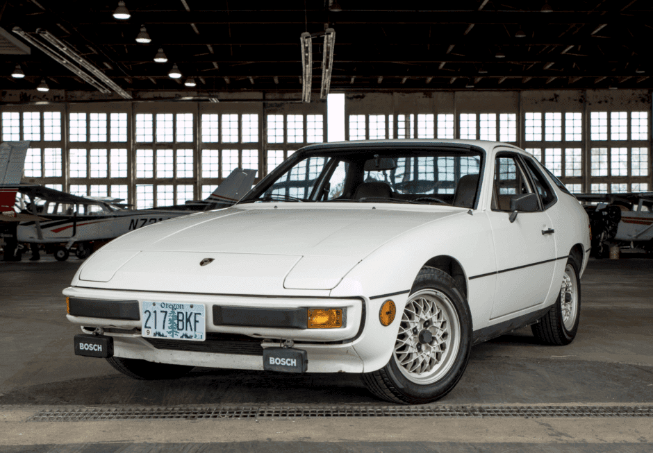1979 Porsche 924 sold for $3,700