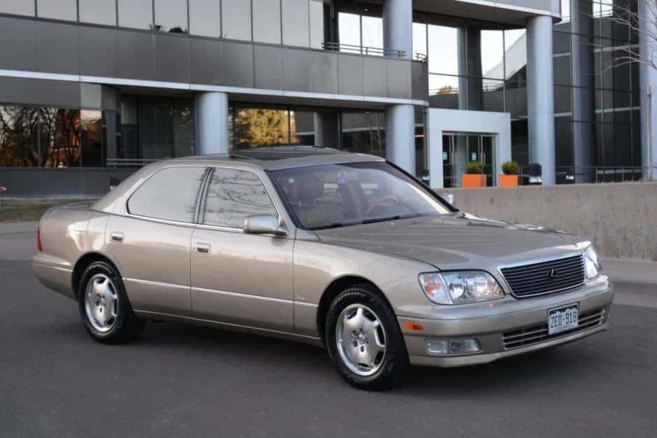 2000 Lexus LS Sedan sold for $12,750