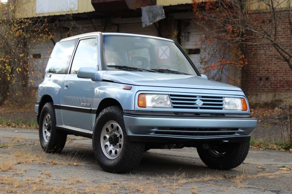 1989 Geo Tracker/Suzuki Sidekick sold for $11,000