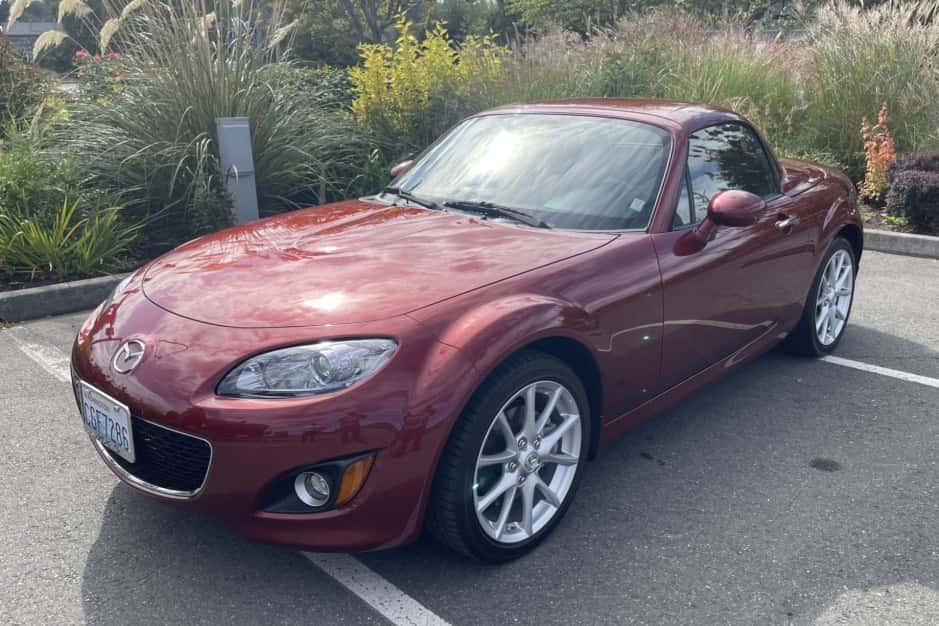 2009 Mazda NC MX-5 Miata sold for $20,500