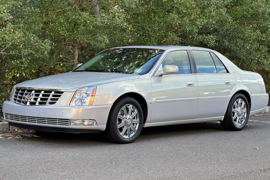 2006 Cadillac DTS sold for $14,000