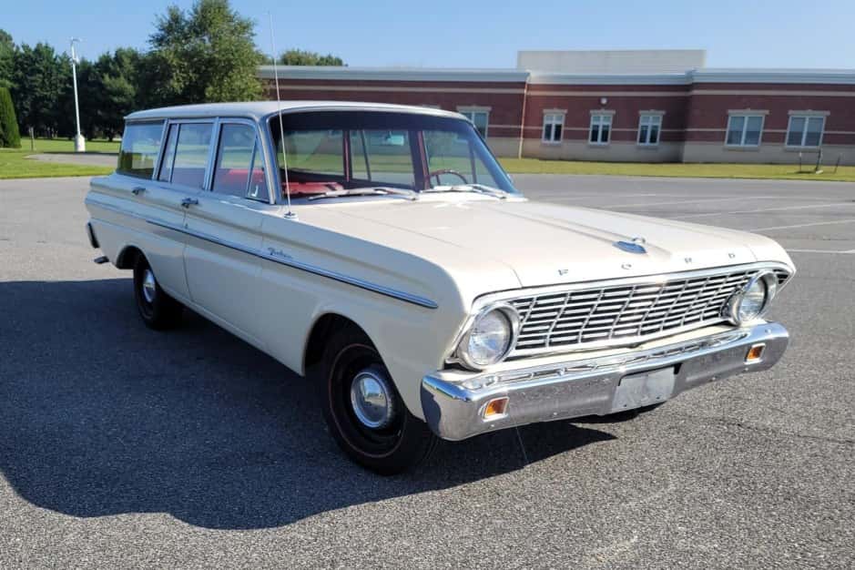 1964 Ford Falcon sold for $11,800