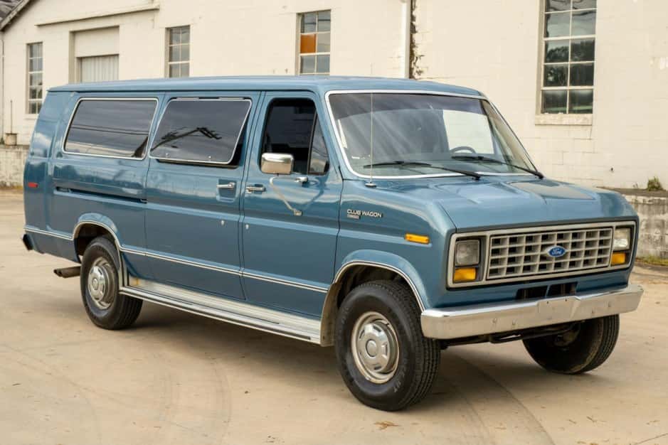 1989 Ford Econoline Van sold for $6,700