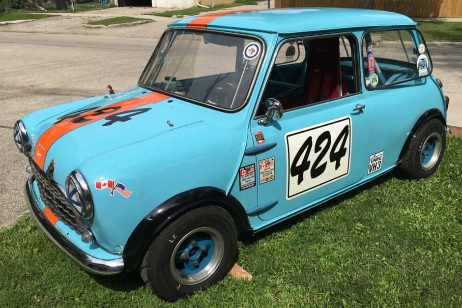 1966 Mini Mk I-III Cooper sold for $32,000