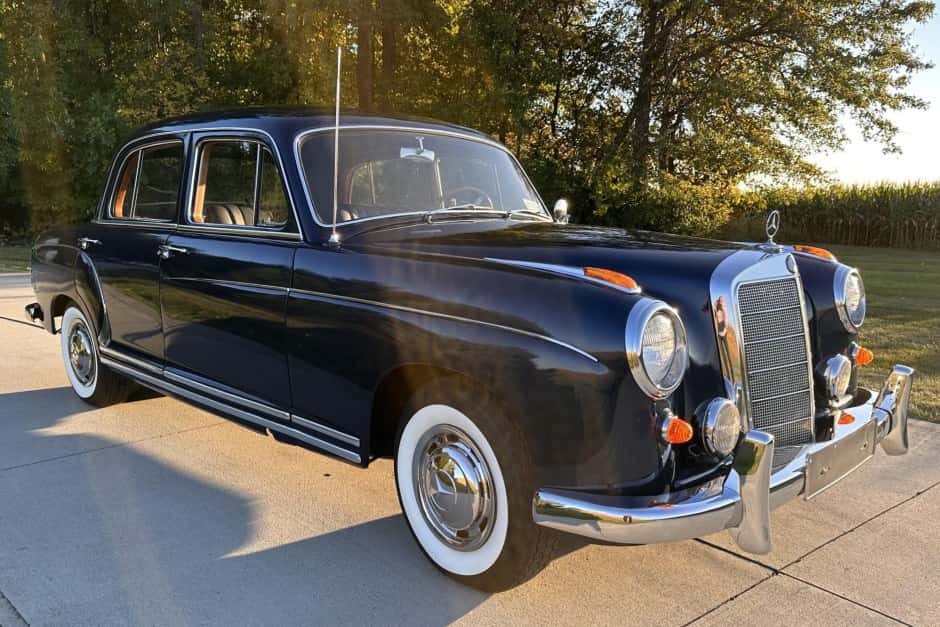 1959 Mercedes-Benz Ponton sold for $18,750