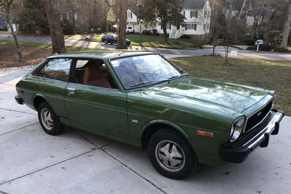 1976 Toyota Corolla sold for $8,800