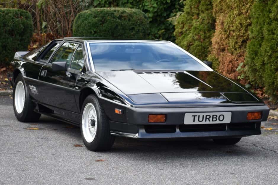 1984 Lotus Esprit sold for $24,000