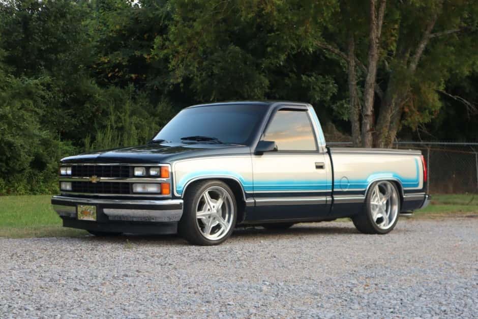 1989 Chevrolet C/K GMT400 (1988-2002) sold for $16,850