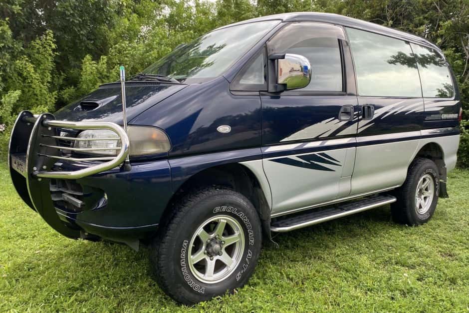 1997 Mitsubishi Delica sold for $13,000