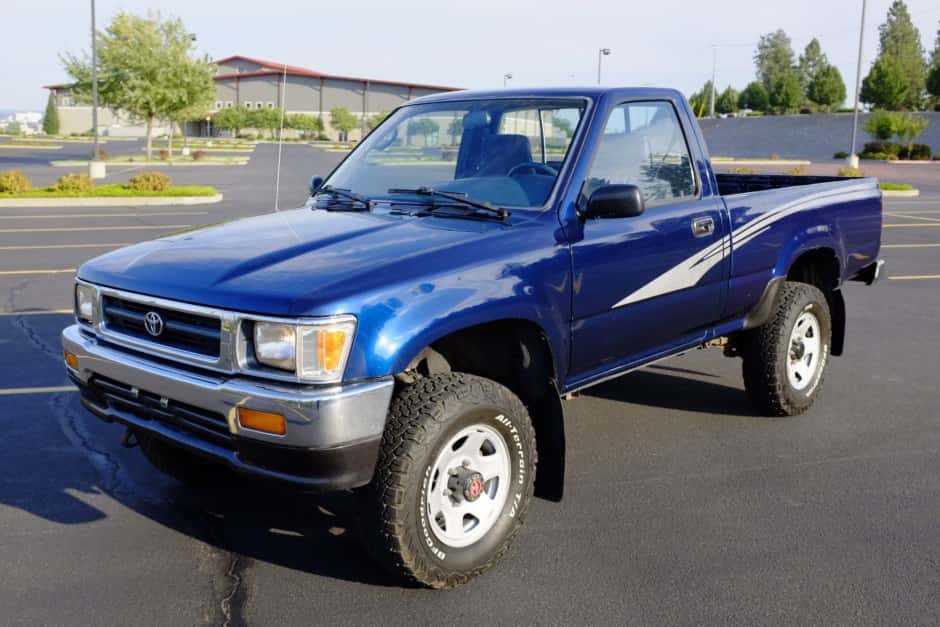 1993 Toyota Pickup (N80/90/100/110 1989-1997) sold for $16,000