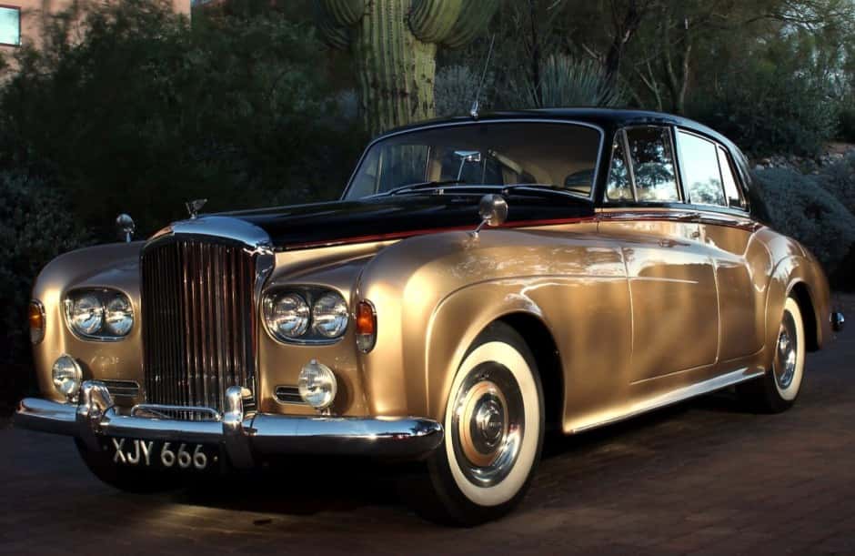 1963 Bentley S-Type sold for $100,000