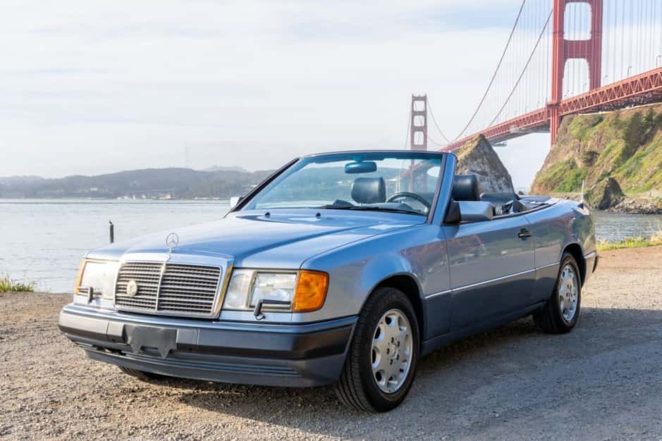 1993 Mercedes-Benz W124 E-Class sold for $14,750