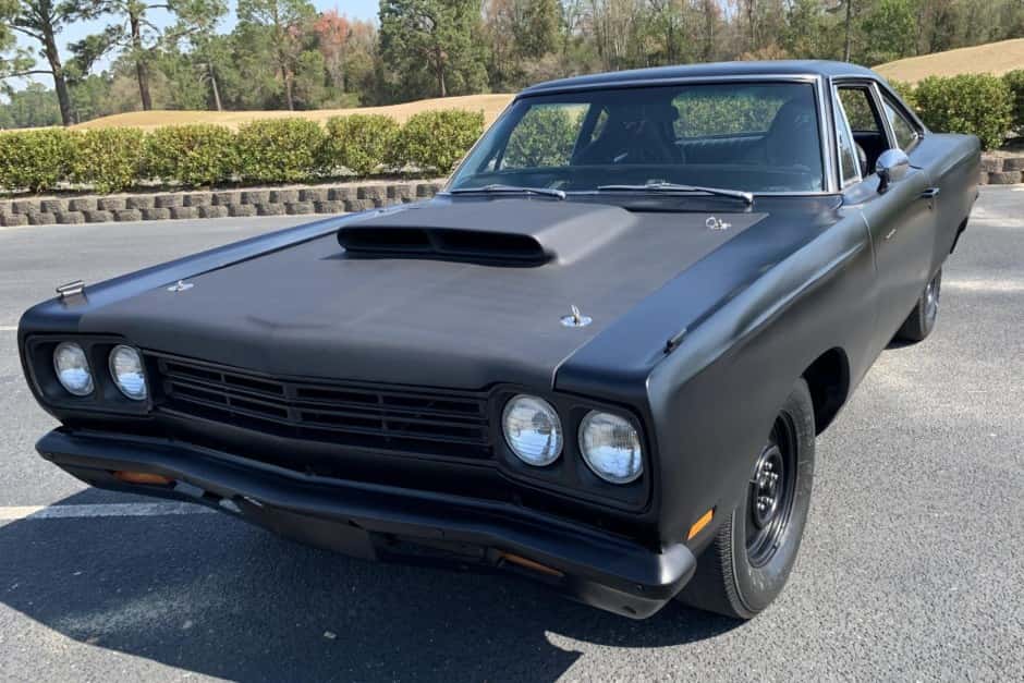 1969 Plymouth Road Runner sold for $25,383