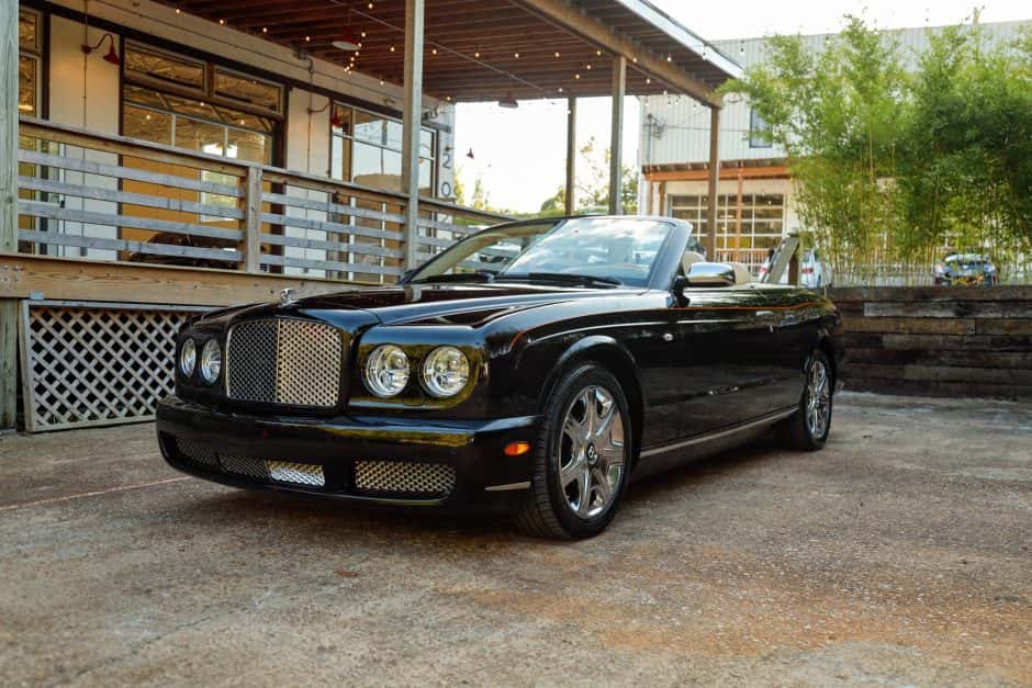 2007 Bentley Azure sold for $81,000