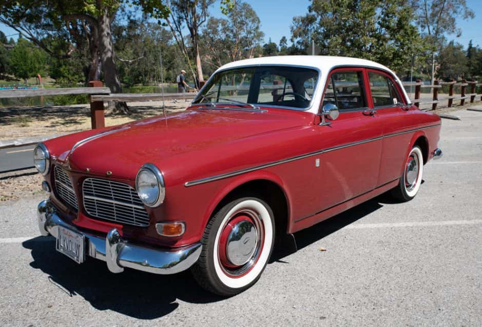 1960 Volvo Amazon sold for $6,100