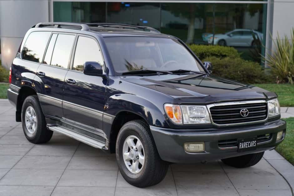 1999 Toyota Land Cruiser 100-Series sold for $26,500