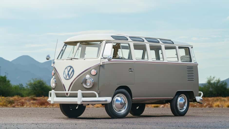 1963 Volkswagen Split-Window Bus sold for $190,000