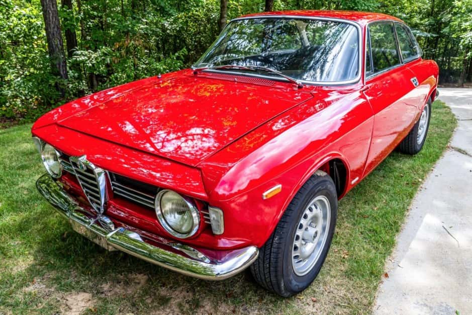 1967 Alfa Romeo 105/115 Series Coupe sold for $60,500