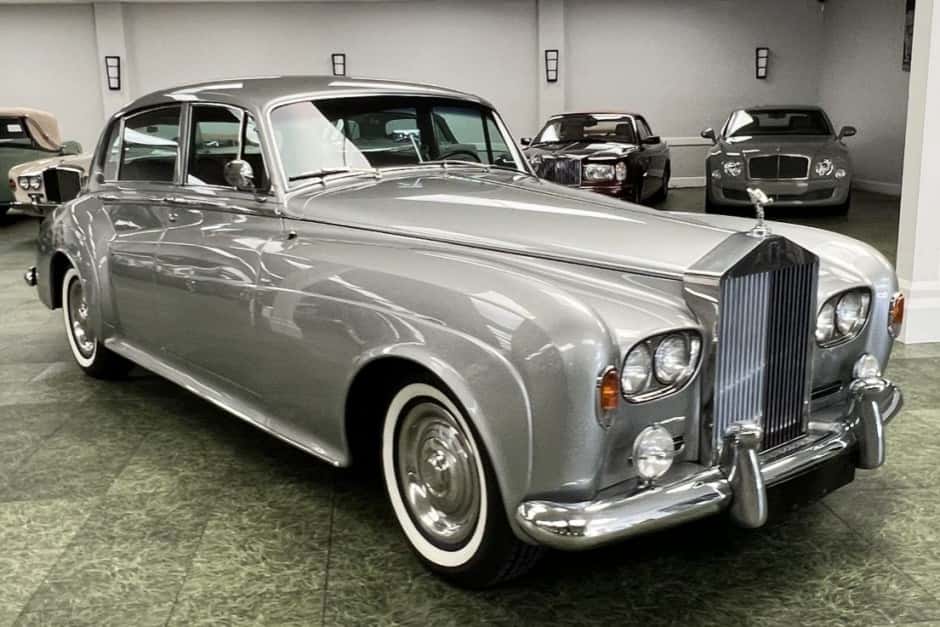 1965 Rolls-Royce Silver Cloud & Phantom V sold for $75,000