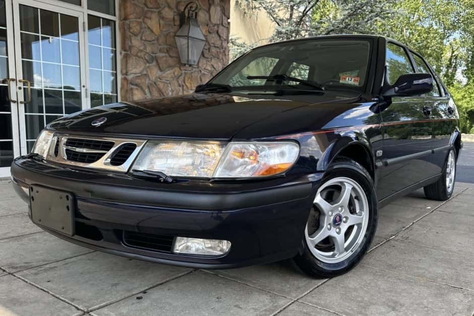 2001 Saab 9-3 sold for $4,700