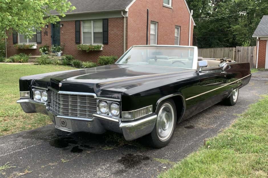 1969 Cadillac DeVille sold for $9,900
