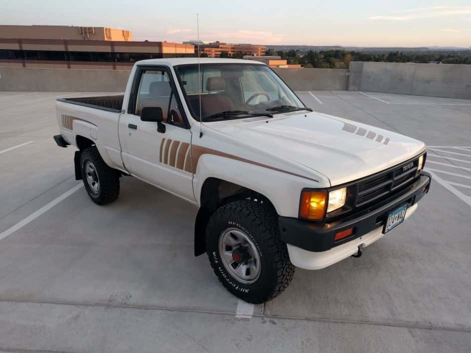 1987 Toyota Pickup (N50/N60/N70 1984-1988) sold for $12,500