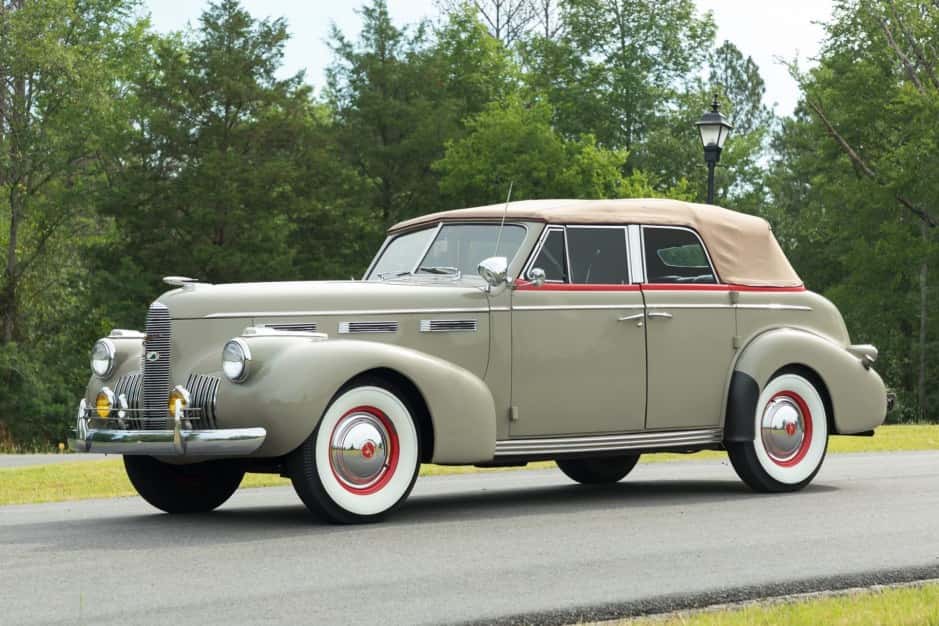 1940 LaSalle Series 50 sold for $29,000