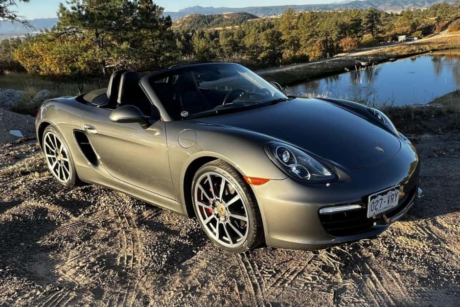 2016 Porsche 981 Boxster sold for $43,460