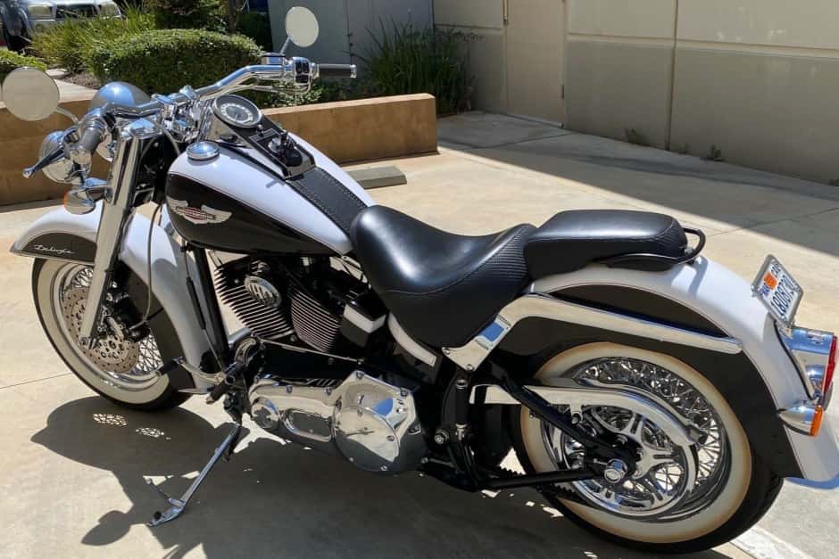 2006 Harley-Davidson Softail sold for $17,666