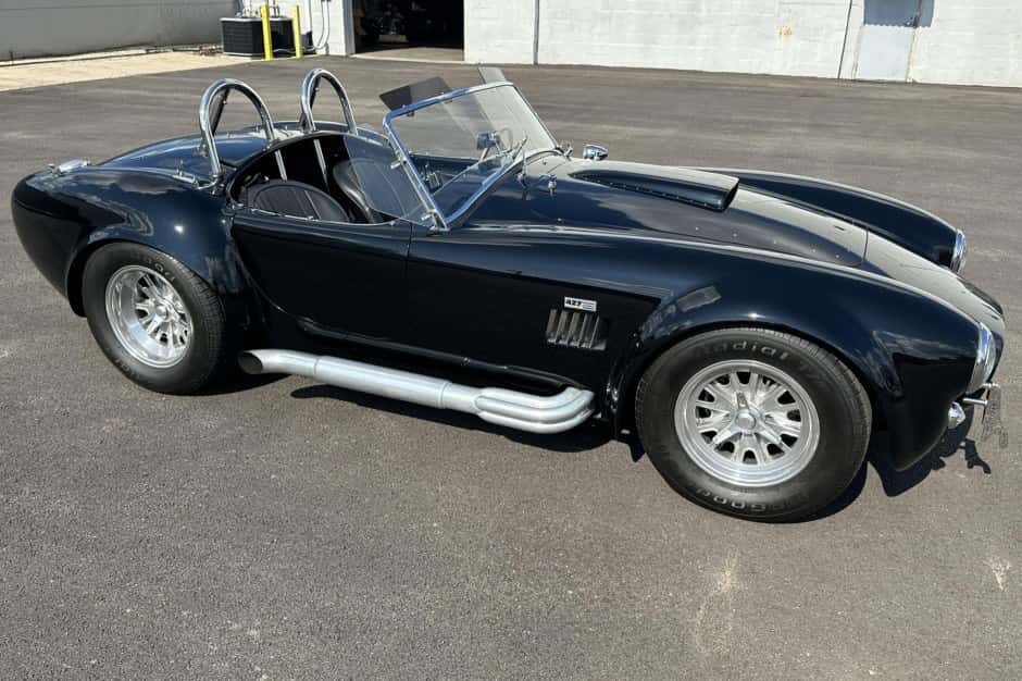 2006 Shelby Cobra Replica sold for $69,000