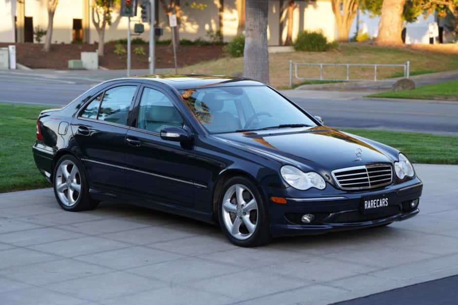 2005 Mercedes-Benz W203 C-Class sold for $9,800