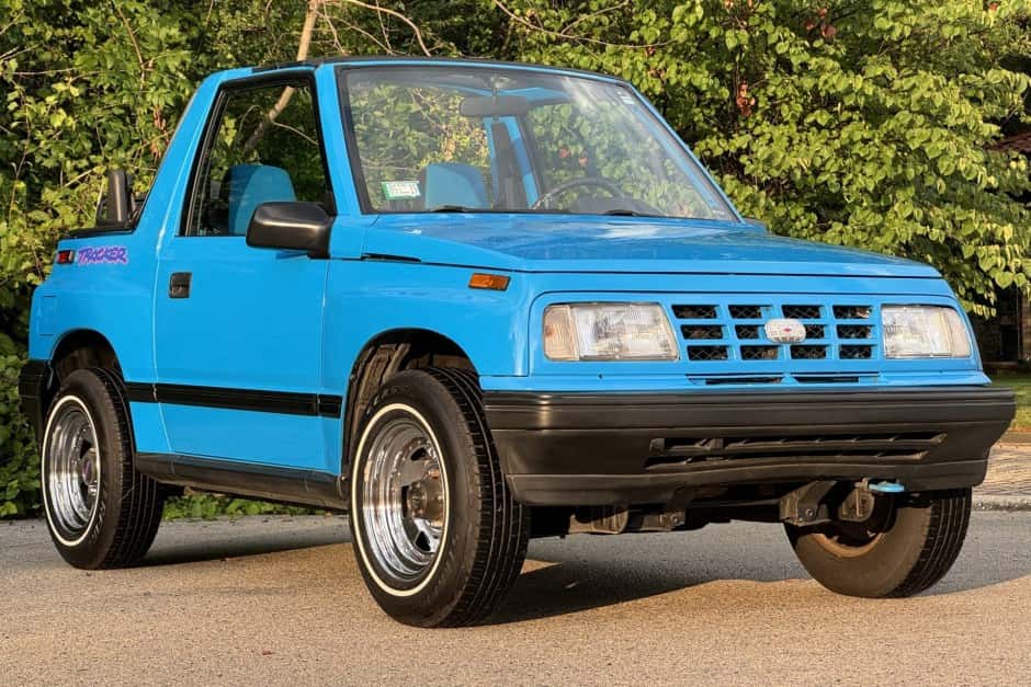 1992 Geo Tracker/Suzuki Sidekick sold for $18,000