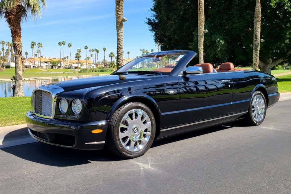 2007 Bentley Azure sold for $60,000